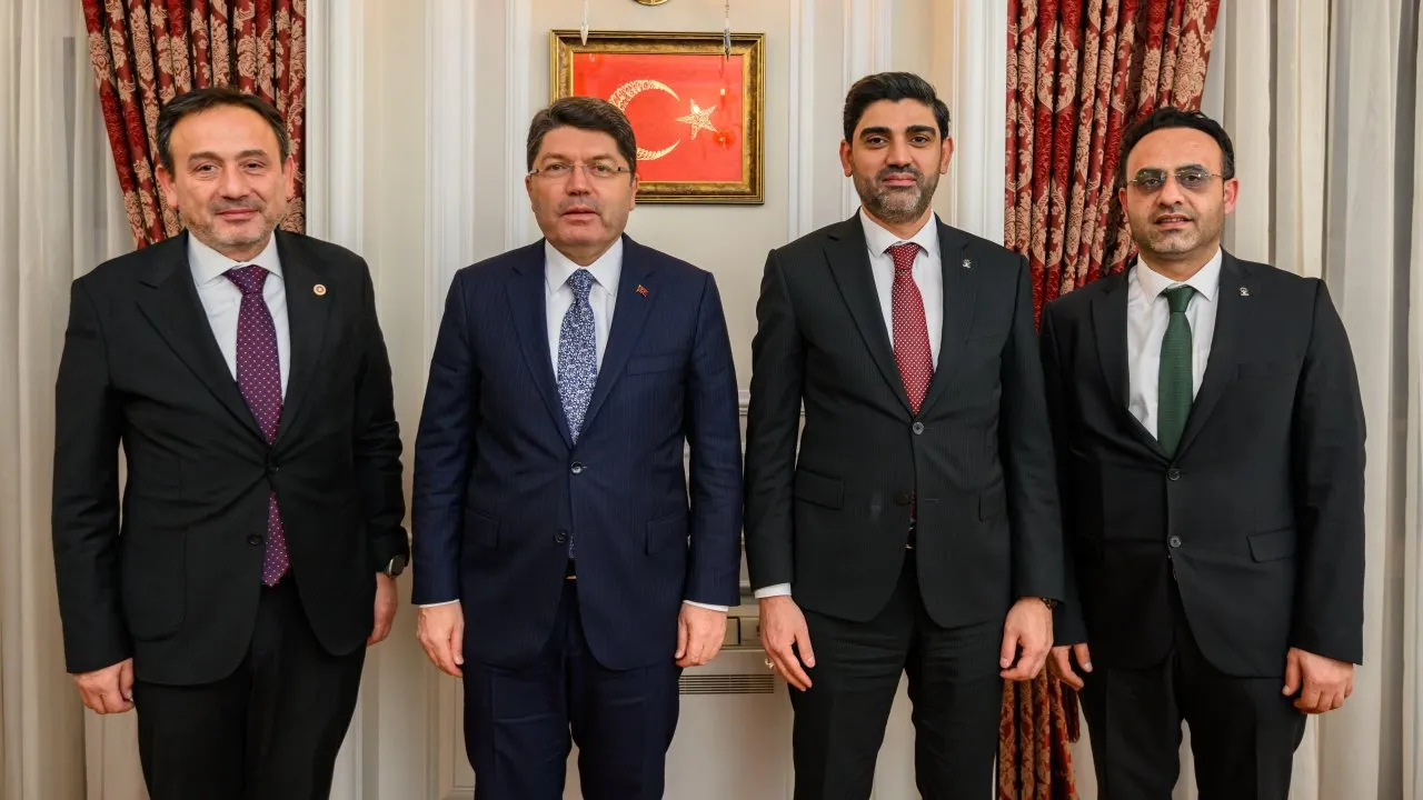 AK PARTİ HEYETİ ANKARA’DA TEMASLARDA BULUNDU