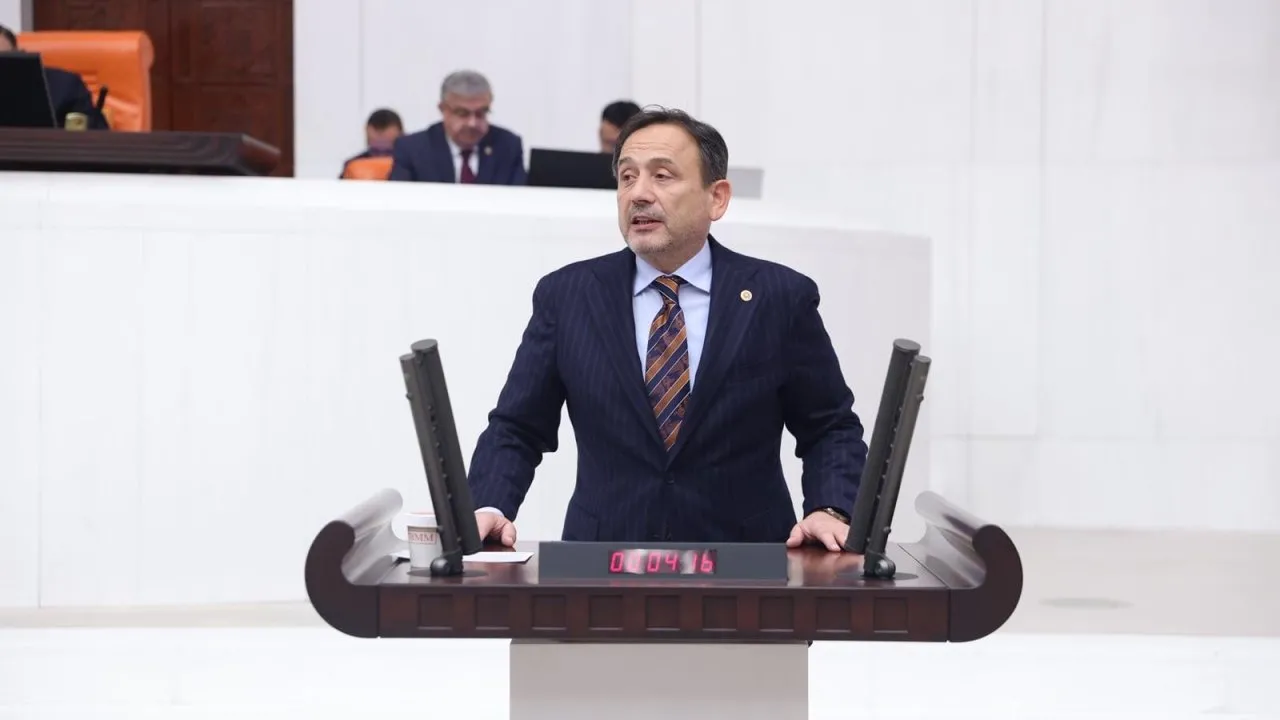 ALİ KESKİNKILIÇ “YENİ KARABÜK – YENİ VİZYON” BELGESİNİ AÇIKLADI
