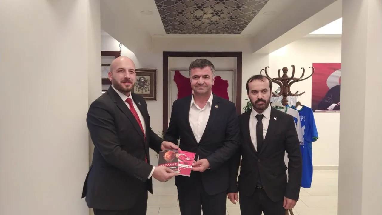 İSMAİL ÖZER’DEN EFLANİ BELEDİYE BAŞKANI HÜSNÜ AKIN’A ZİYARET..