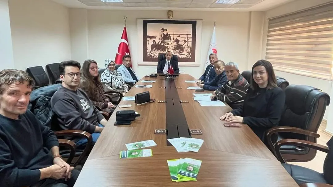 KAHVERENGİ KOKARCA İLE MÜCADELE TOPLANTISI YAPILDI