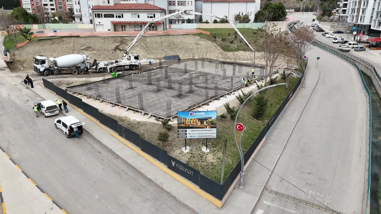 KARABÜK BELEDİYESİ YENİ KREŞİN TEMELİNİ ATTI