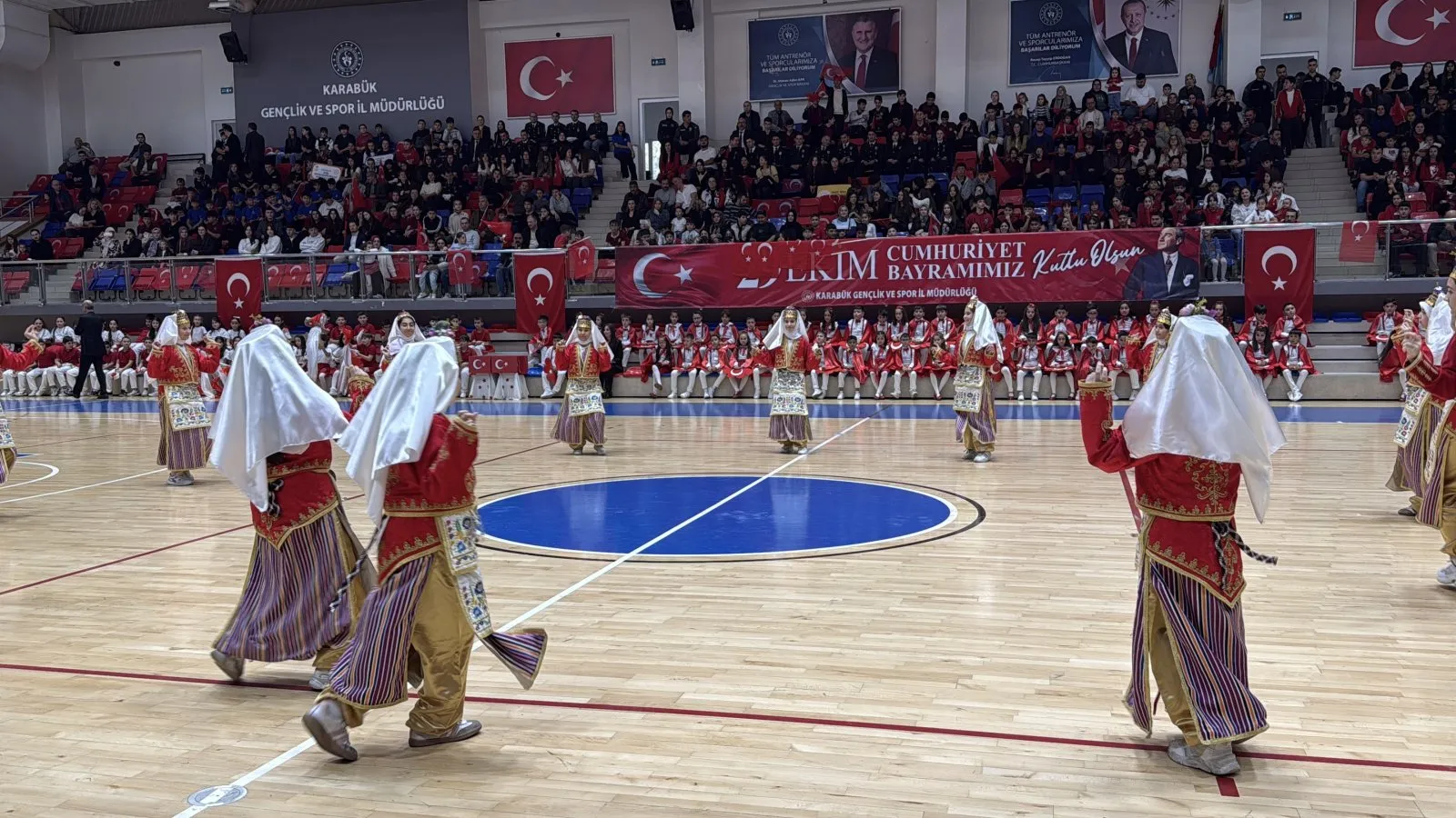 KARABÜK’TE CUMHURİYET BAYRAMI COŞKUSU