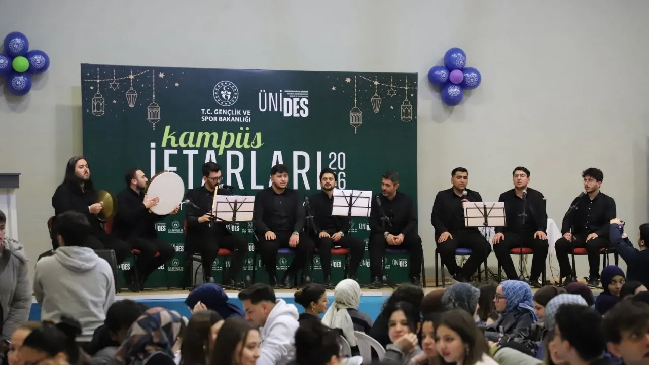 KARABÜK’TE GENÇLER İFTARDA BULUŞTU