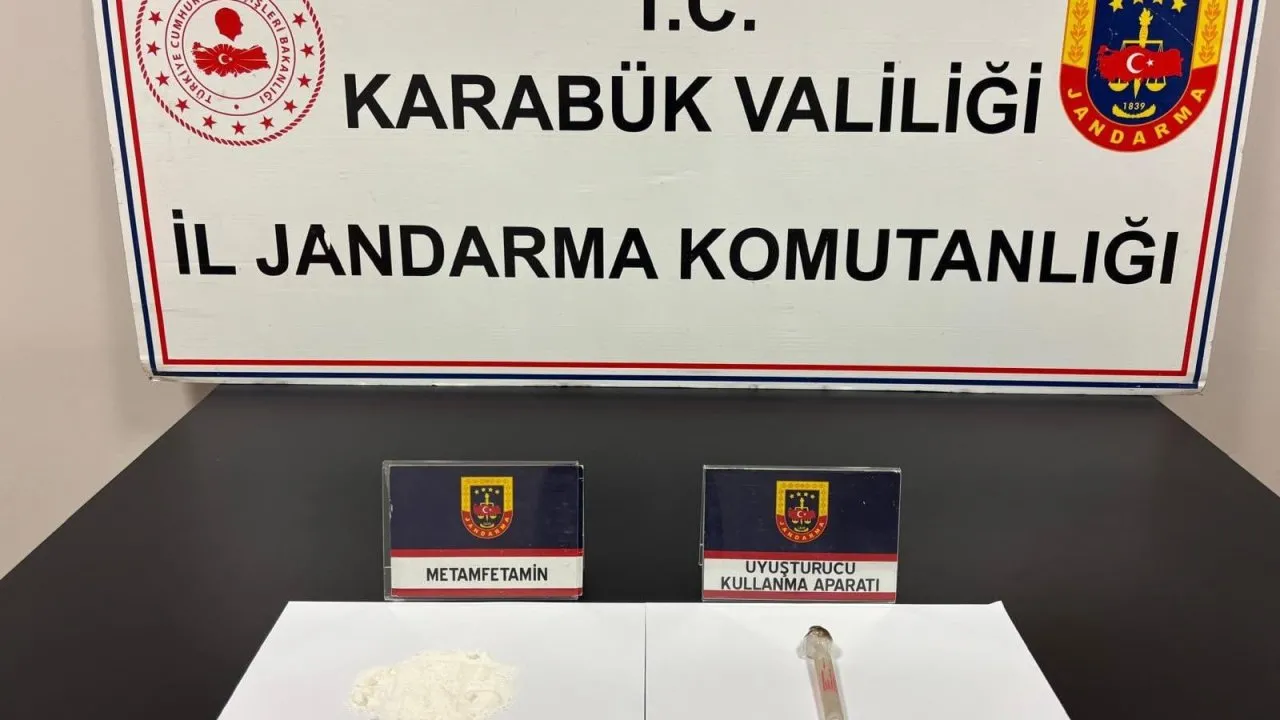 KARABÜK’TE UYUŞTURUCU OPERASYONU: 3 ŞÜPHELİ YAKALANDI