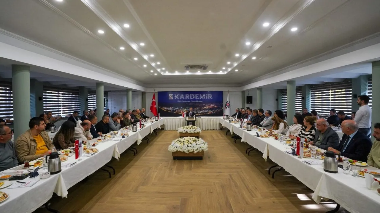 KARDEMİR YÖNETİM KURULU BAŞKANI MUHAMMED ALİ OFLAZ BASIN MENSUPLARIYLA BİR ARAYA GELDİ