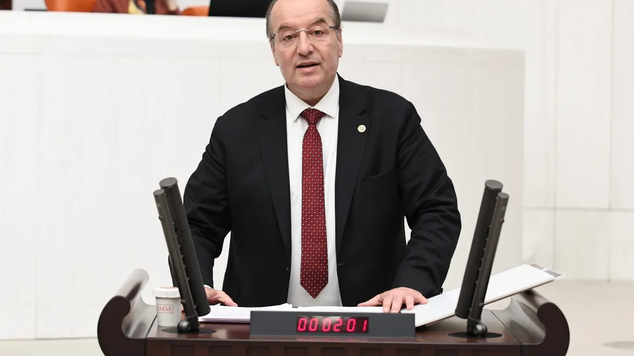 MİLLETVEKİLİ CEVDET AKAY: KARABÜKLÜ HEMŞEHRİLERİMİZ BAŞKA İLLERE GİDİP HASTALIKLARINA ÇARE BULMAYA ÇALIŞIYOR