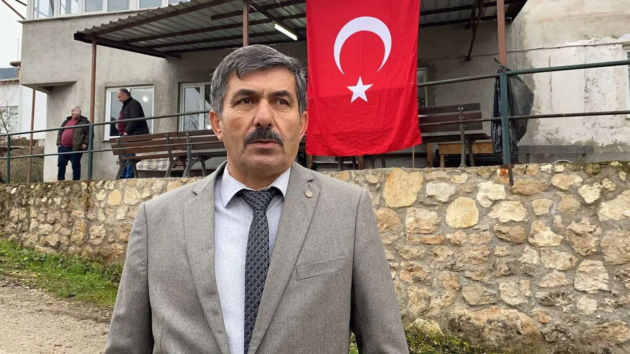 REFERANDUMLA AYRILAN KÖYÜN İLK MUHTARI SEÇİLDİ