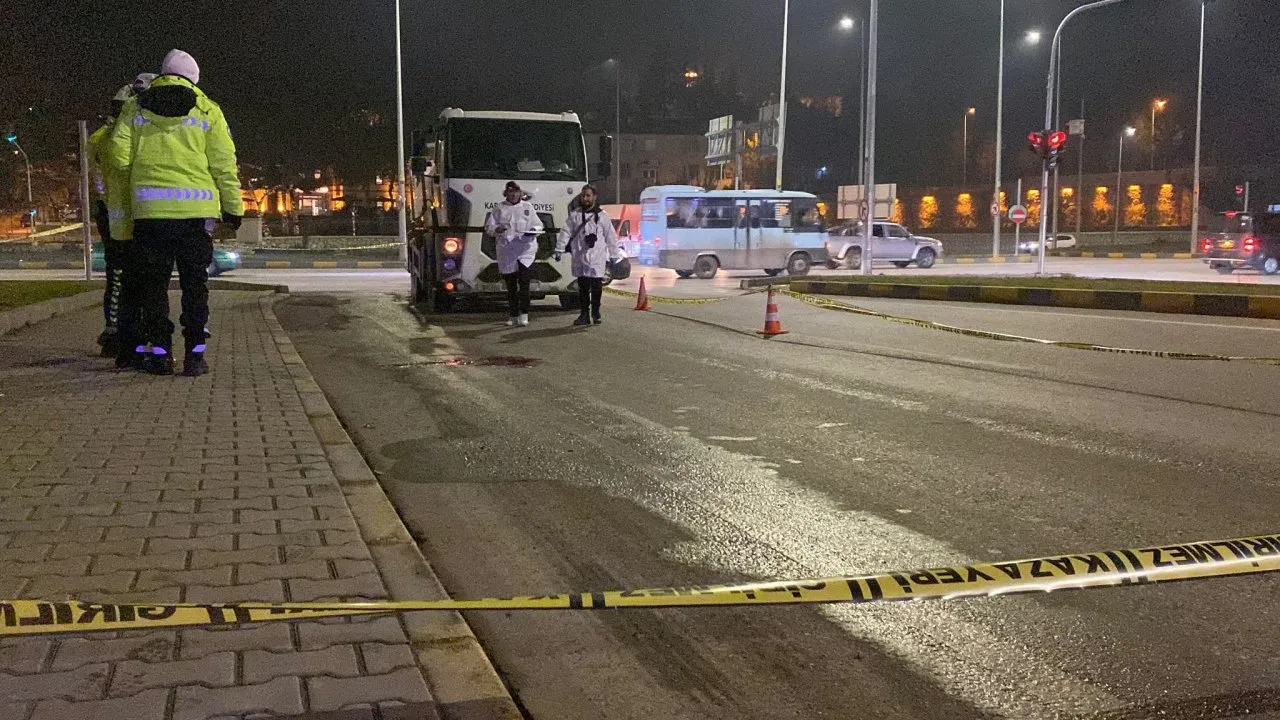 SULAMA TANKERİNİN ÇARPTIĞI YAYA AĞIR YARALANDI