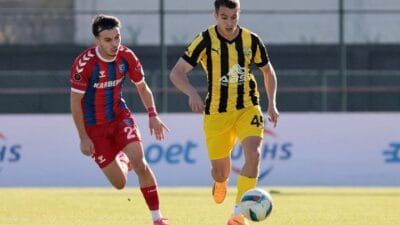 TFF 3'üncü Lig 3'üncü Grup'ta zirve mücadelesi veren Karabük İdman