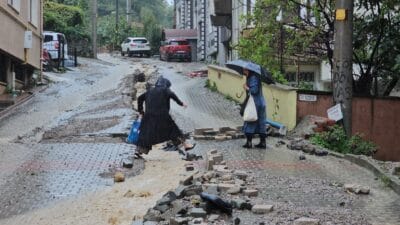 Zonguldak merkezde metrekareye 140 milimetre yağış düştü.