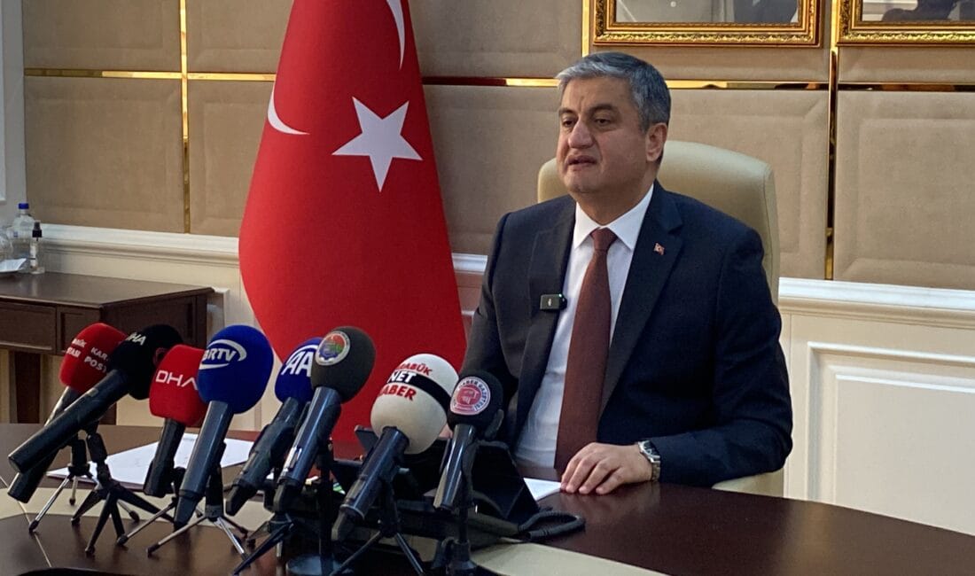 KARABÜK VALİSİ MUSTAFA YAVUZ,EYLÜL AYI İL GÜVENLİK DEĞERLENDİRME TOPLANTISINDA BASIN