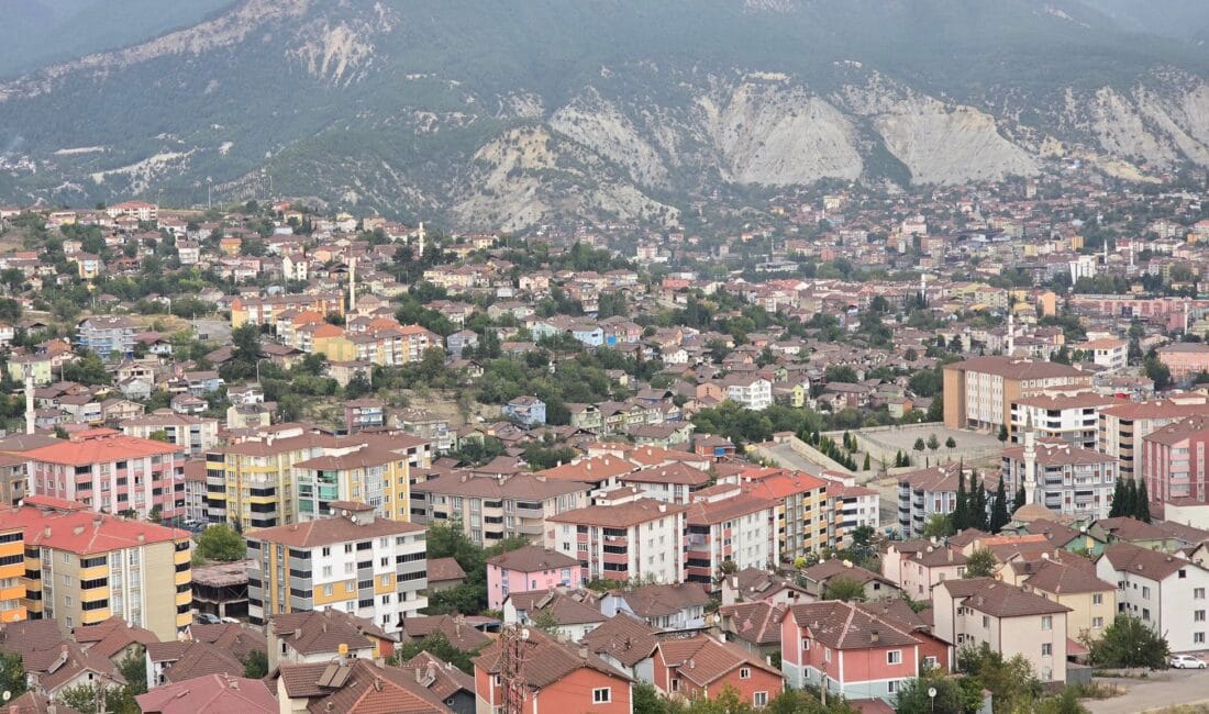 KARABÜK TÜRKİYE İKİNCİSİ OLDU KARABÜK EĞİTİMDE TÜRKİYE İKİNCİSİ OLDU