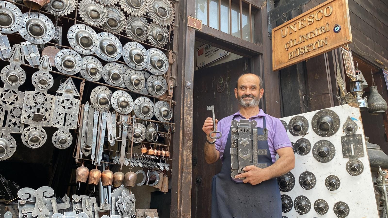 UNESCO ÇİLİNGİRİNİN YAPTIĞI ÜRÜNLER KONAKLARIN KAPILARINI SÜSLÜYOR