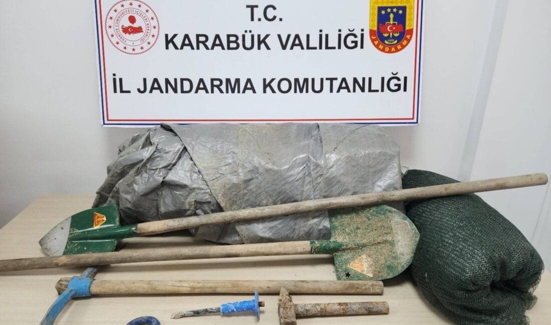 OVACIK’TA KAÇAK KAZI OPERASYONU Ovacık’ta kaçak tarihi eser kazısı yapan 1 kişi suç aletleri