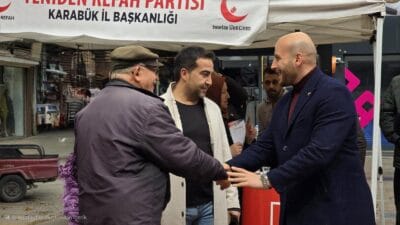Yeniden Refah Partisi Karabük İl Başkanı İsmail Özer ve yönetimi,