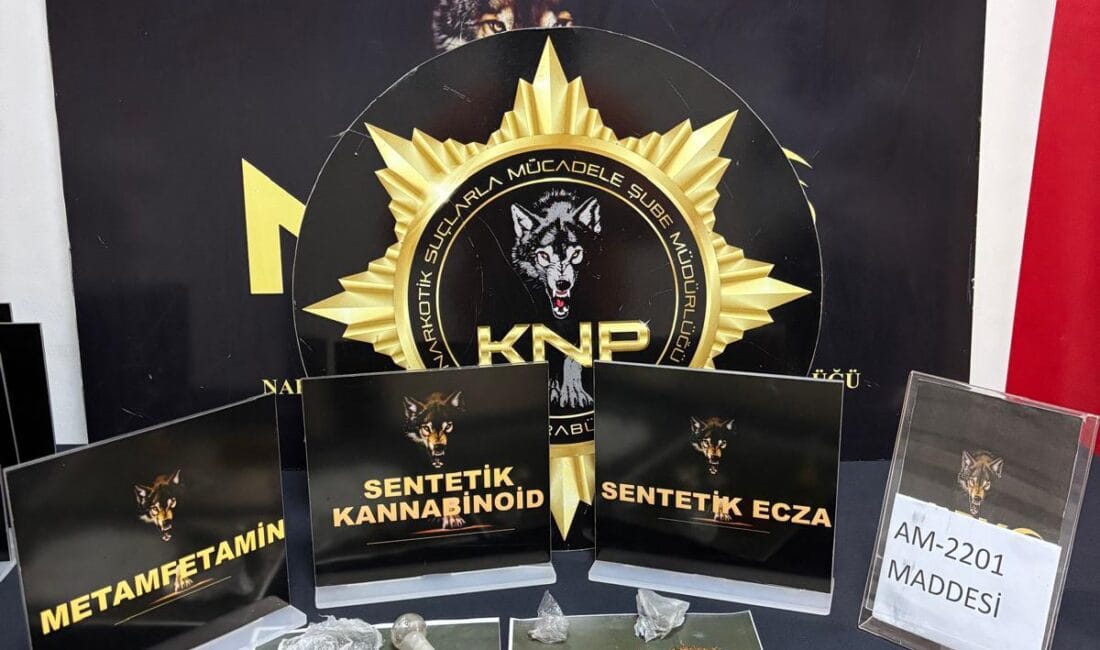 KARABÜK’TE UYUŞTURUCU OPERASYONU: 3 GÖZALTI Karabük Cumhuriyet Başsavcılığı koordinesinde Karabük İl Emniyet Müdürlüğü İstihbarat ve