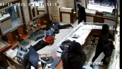 Karabük'ün Safranbolu ilçesinde, yüzleri kar maskeli 3 kişi silahlı bir