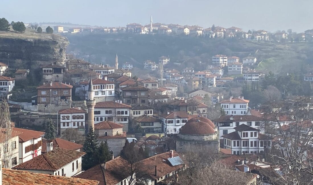 SAFRANBOLU’DA EN KALABALIK EMEK MAHALLESİ OLDU Safranbolu’nun En Kalabalık Mahallesi Emek Mahallesi, en kalabalık köyü Bostanbükü