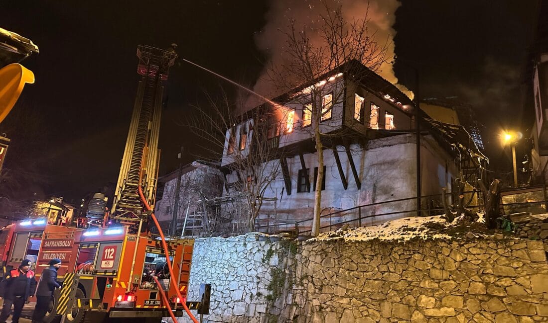 SAFRANBOLU’DAKİ KONAK YANGINI KORKUTTU Karabük'ün Safranbolu ilçesinde, sabah saat 05:00 sularında, İsmetpaşa Mahallesi Beşgöz