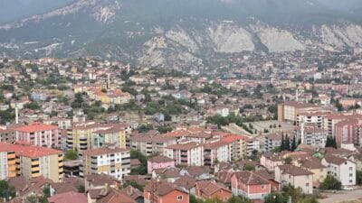 Karabük’ün Nüfusu Geriledi: TÜİK Verilerine Göre 4 Bin 764 Kişi