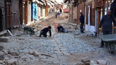 Safranbolu Belediyesi’nin Tarihi Çarşı’da yürüttüğü titiz çalışmalar tamamlanmak üzere. Manifaturacılar
