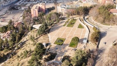 Başkan Çetinkaya, çalışmaların planlandığı şekilde ilerlediğini vurgulayarak, Millet Bahçesi’nin tamamlanmasıyla