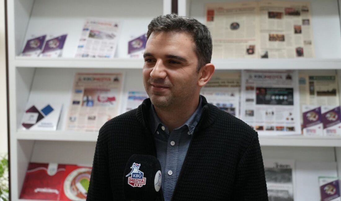 TÜRK AKADEMİSYENLERDEN TIRNAK YEME ALIŞKANLIĞINI ÖNLEMEYE YÖNELİK ÇÖZÜM Karabük Üniversitesi Bilgisayar Mühendisliği Bölümü’nden Doç. Dr. Etfal Şehirli ve