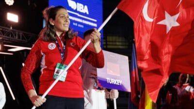 Karabüklü milli boksör Elif Güneri, katıldığı Dünya Boks Şampiyonası'nda büyük