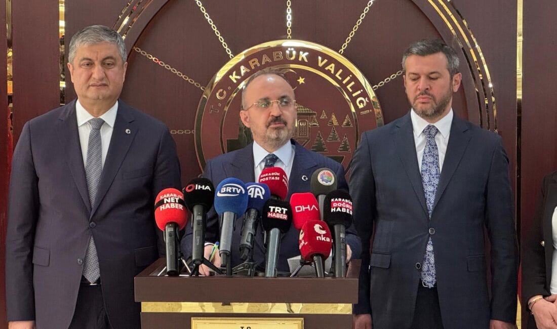 İÇİŞLERİ BAKAN YARDIMCISI BÜLENT TURAN’DAN ÖZGÜR ÖZEL’E SERT SÖZLER İçişleri Bakan Yardımcısı Bülent Turan, Özgür özel ile ilgili sert