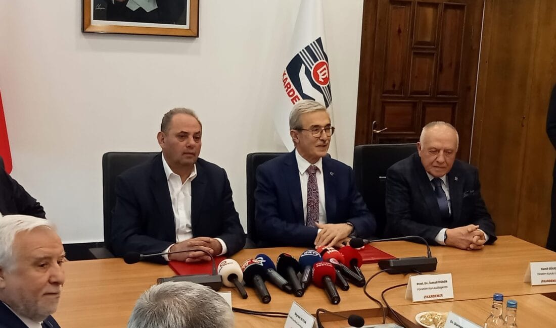 KARDEMİR’DE TOPLU SÖZLEŞME İMZALANDI KARDEMİR ve Özçelik-İş Sendikası Arasında 17. Dönem Toplu İş Sözleşmesi