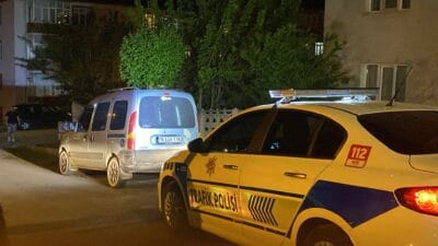 Akşam saatlerinde Karabük merkezde bulunan Balıklarkayası Kavşağı’nda denetleme yapan polis