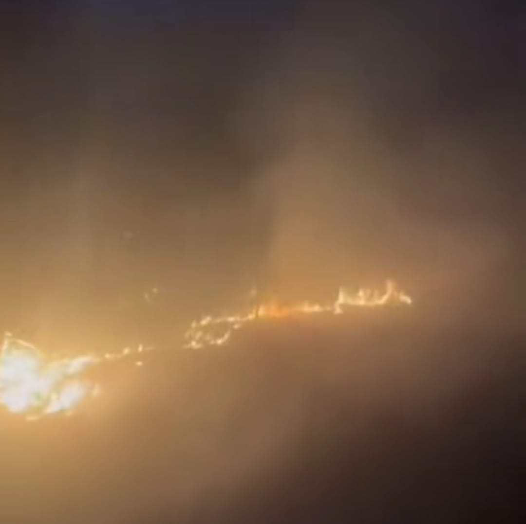 Karabük’ün Keltepe Aladağ mevkiinde akşam saatlerinde çıkan orman yangını, ekiplerin