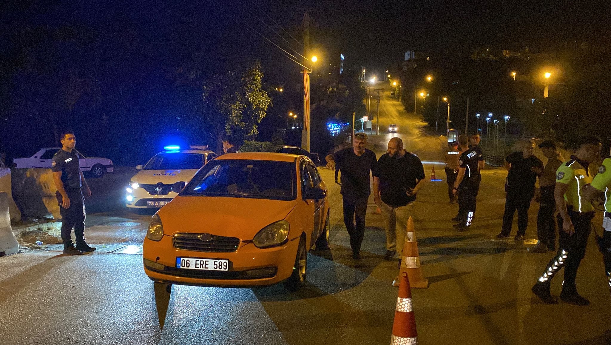 Karabük’te yoldan geçen yayaya otomobilin çarpması sonucu 1 kişi yaralandı.