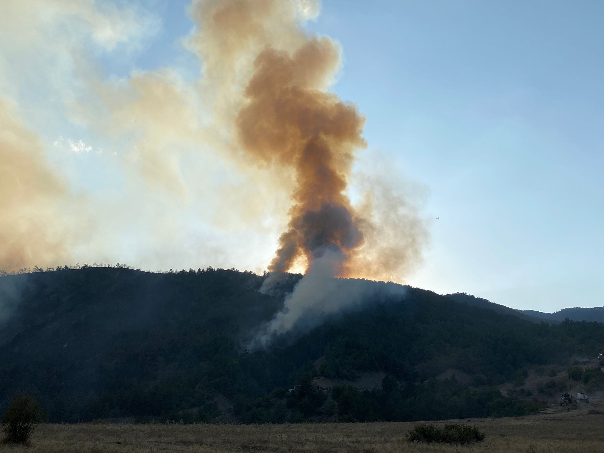 KARABÜK ORMANLARINDA ALEVLER YENİDEN YÜKSELİYOR