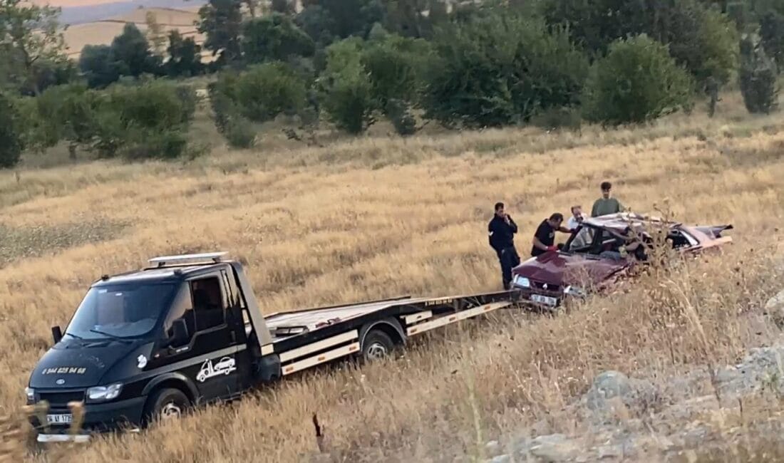 Karabük’ün Eflani ilçesinde meydana gelen trafik kazasında, 2’si çocuk 5