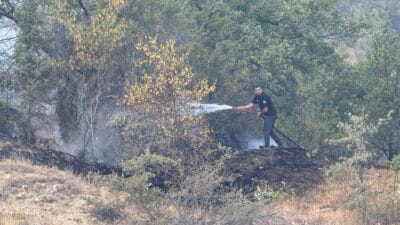 Karabük’ün Ovacık ilçesinde otluk alanda saat 16.00 sıralarında çıkan yangın,