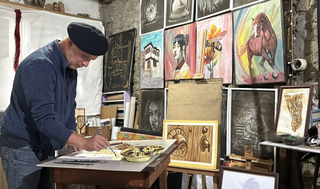 Karabük’ün tarihi ilçesi Safranbolu’da yaşayan Sakin Sakarya Tarihi konağı atölyeye