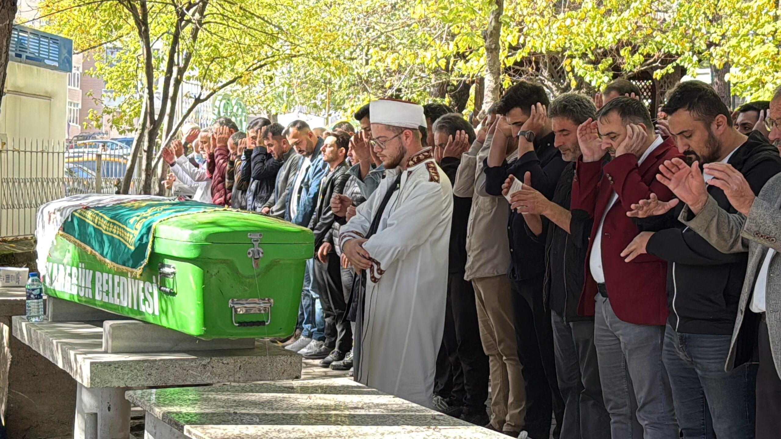 KARABÜK’ün Safranbolu ilçesinde kamyonetle çarpıştıktan sonra devrilerek hayatını kaybeden motosikletin