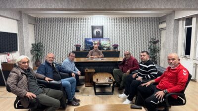 Eflanispor’da hareketli ve kritik bir gece yaşanıyor.Edinilen bilgilere göre Karabük