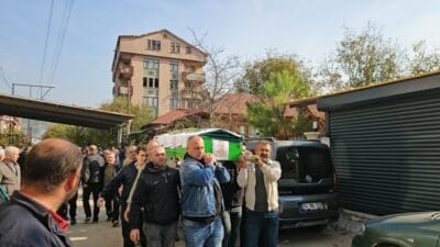 Asfalt çalışmasında elektrik akımına kapılarak hayatını kaybeden Servet Kayaoğlu son