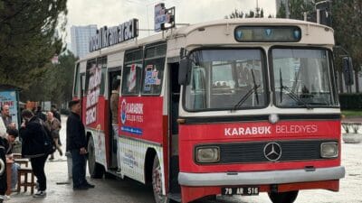 Karabük Belediyesi Soğuk Sabahları Sıcak Çorba İkramıyla Isıtıyor Karabük Belediyesi,
