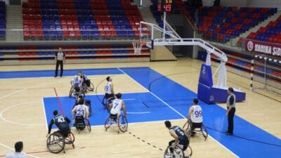 Tekerlekli Sandalye Basketbol Süper Ligi’nin ilk haftasında Karabük Demir Kartal