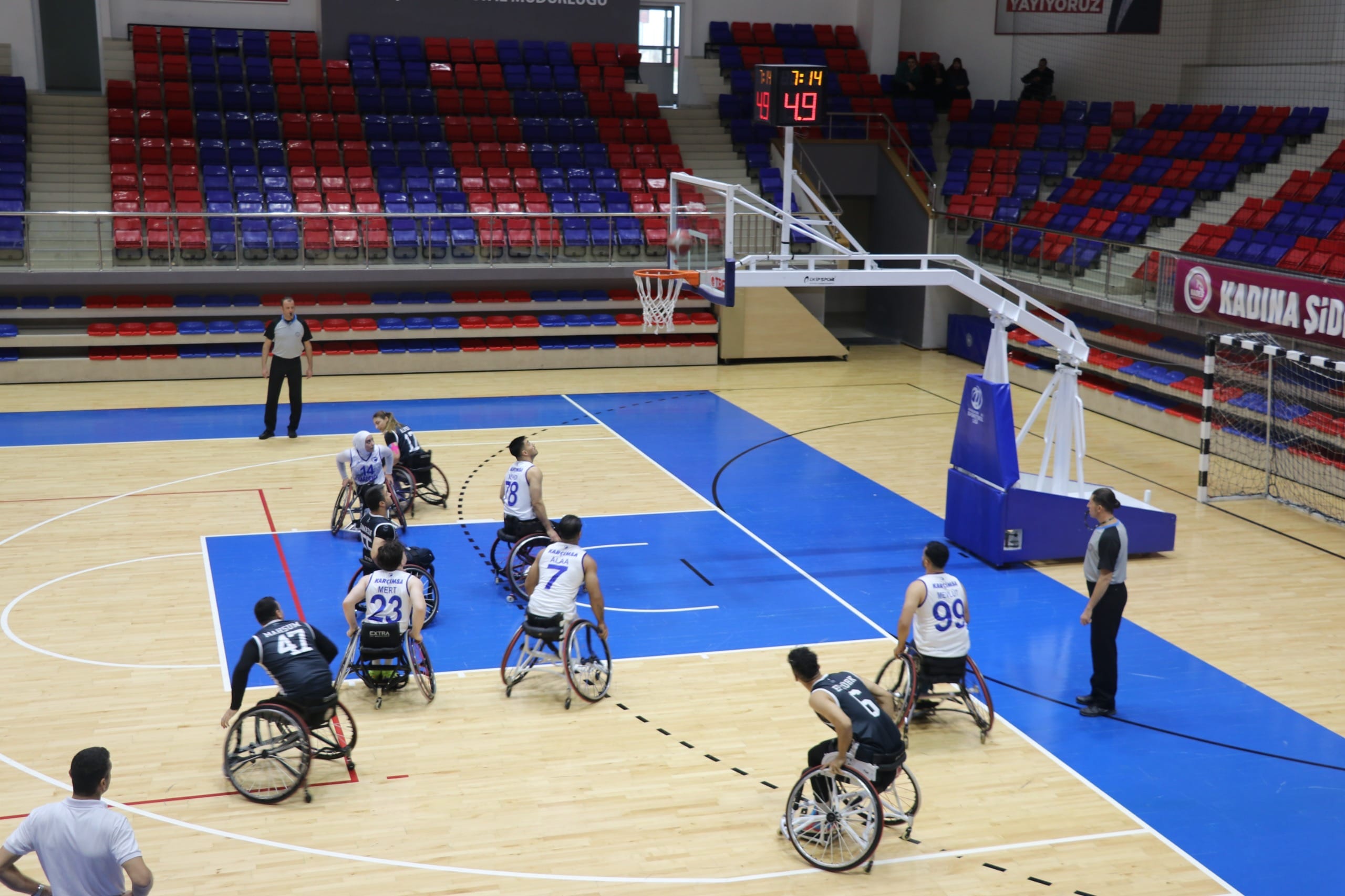 Tekerlekli Sandalye Basketbol Süper Ligi’nin ilk haftasında Karabük Demir Kartal