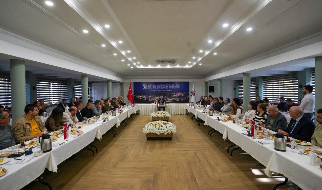 KARDEMİR YÖNETİM KURULU BAŞKANI MUHAMMED ALİ OFLAZ BASIN MENSUPLARIYLA BİR ARAYA GELDİ Kardemir A.Ş. Yönetim Kurulu Başkanı Muhammed Ali Oflaz, restorasyonu tamamlanan