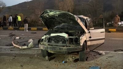 Karabük’ün Safranbolu ilçesinde sürücünün direksiyon hakimiyetini kaybetmesi sonucu otomobil takla