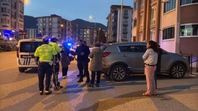 Karabük’ün 5000 Evler Cumhuriyet Mahallesi’nde meydana gelen trafik kazasında motosiklet