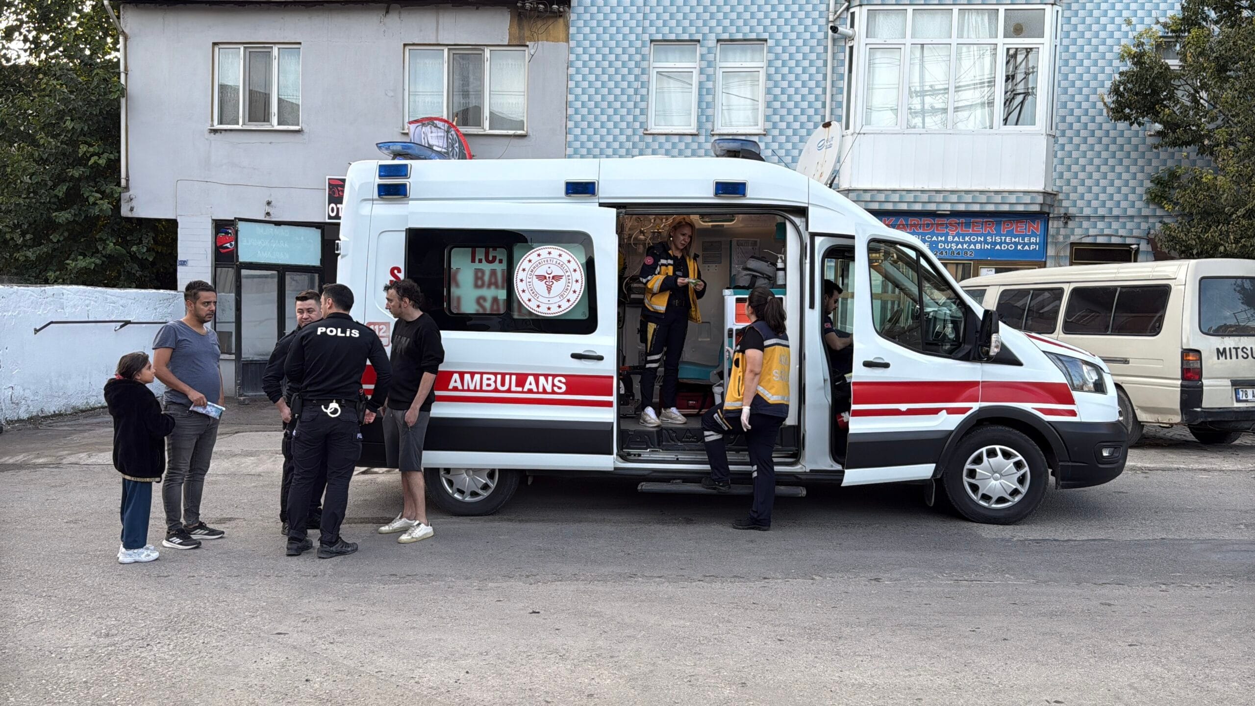 Karabük’ün Bayır Mahallesi Plevne Caddesi’nde bulunan bir apartmanın ikinci katında