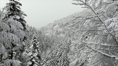 Karabük-Bartın kara yolunun 1030 rakımlı Ahmetusta geçidi ve Safranbolu’nun 1700