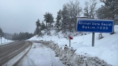 Karabük’ün yüksek kesimleri, gece saatlerinde başlayan kar yağışı ile beyaza