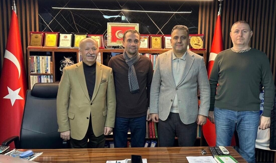 Ankara Karabüklüler Vakfı Başkanı Nizamettin Yücel ile Vakıf Mütevelli Heyeti